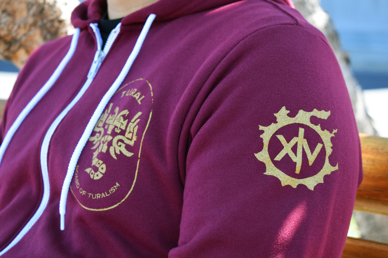 FINAL FANTASY XIV DAWNTRAIL Hoodie - TURALIST Maroon | SQUARE ENIX