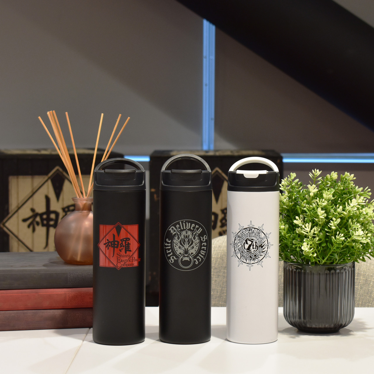 FINAL FANTASY VII REBIRTH Thermal Bottle - SHINRA | SQUARE ENIX Store