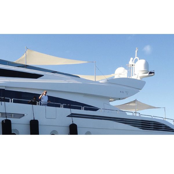 Taylor Made Triangular Sailshade