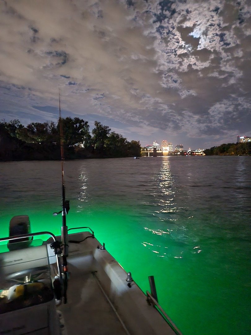 Adding Underwater Boat Lights To Brighten Up Night Boating