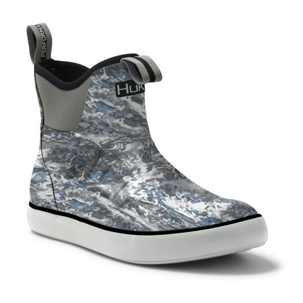 Huk Rogue Wave Deck Boot - Mossy Oak Hydro Standards