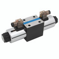 ADC 5 3HY/RX14/DC24N9K - Hydraulic CETOP Control Valve & Accessory, 5 Double Solenoid Valve, 3 Position, All Ports Open, Spring Centred, 24V DC, 120 Litres per minute, Working Fluid Temperature -20Ã‚Â¬Ã¢Ë†Å¾C to +70Ã‚Â¬Ã¢Ë†Å¾C, Maximum Working Pressure 31