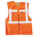 Executive Rail Vest RIS Orange Portwest - </p> <h2><strong>Features</strong></h2> <ul> <li>CE certified</li> <li>Radio loop for easy clipping of a radio</li> <li>7 pockets for ample storage</li> <li>ID card holder for ID card display</li> <li>D-ring fo