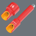 The Zyklop sockets and extensions for electricians offer increased safety thanks to their 2-component insulation with a yellow insulation core under an outer red insulation layer.