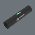Storage and transport in a robust and compact textile roll pouch, so the tool is always close at hand.