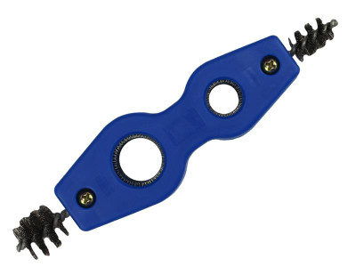 Arctic Hayes Quad Pipe Cleaning Brush - The Arctic Hayes Quad Pipe Cleaning Brush is lightweight and portable, hard-wearing and durable