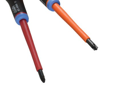 Bahco BE-9884S ERGO™ VDE Insulated Screwdriver Set, 6 Piece - Bahco ERGO&trade; VDE Insulated Screwdrivers are suitable for work on live equipment, up to 1,000 Volts, high quality blade insulation moulded directly onto the blade