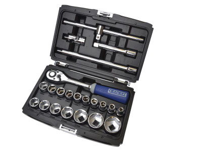 Expert 1/2in Drive Socket & Accessory Set, 22 Piece - The Britool 1/2in Drive 22 piece metric socket set consisting of:</p>  17 x 1/2in Hex Sockets: 8, 10, 11, 12, 13, 14, 15, 16, 17, 18, 19, 21, 22, 24, 27, 30 &amp; 32mm