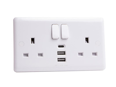 Deta Vimark Switched Socket 2-Gang + 3 USB Ports 13A - Deta Vimark 2-Gang Single Pole Switched Socket with 2 x Type A and 1 x Type C USB ports