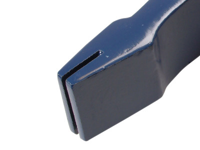 Faithfull Double Scutch Hammer Fibreglass Shaft - The Faithfull Bricklayer's Double Ended Scutch Hammer specifically designed for dressing bricks and masonry