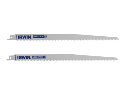 IRWIN® Sabre Saw Blade Coarse Wood Cutting 305mm Pack of 2 - The IRWIN&reg; Coarse Wood Cutting Sabre Saw Blades come with aggressive teeth for fast sawing