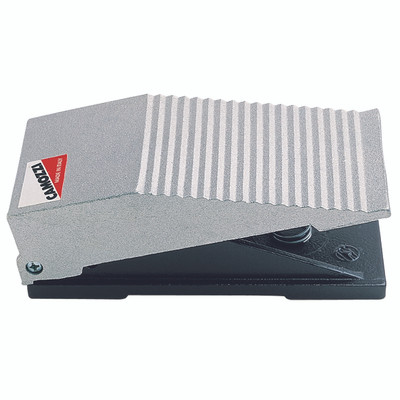 4MM FOOT OPERATED VALVE 3/2 - 4mm Push In Female, 3/2 Foot Operated , Series 2, Manually Operated Console Mini, Flow 60 NI/min, Working Temperature 0°C to +50°C, Maximum Working Pressure 8 Bar, Camozzi 4MM FOOT OPERATED VALVE 3/2 - 4mm Push In Female, 3/2 Foot Operated , Series 2, Manually Operated Console Mini, Flow 60 NI/min, Working Temperature 0°C to +50°C, Maximum Working Pressure 8 Bar, Camozzi