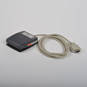 Vitrek RSF-7 Remote Start Footswitch (Uses V7X DIO Port)  RSF-7