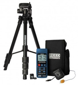 REED Instruments R2450SD-KIT2 DATA LOGGING THERMOMETER WITH TRIPOD, SD CARD AND POWER ADAPTER