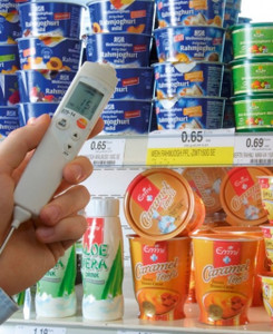 Testo 0563 8284 testo 826-T4 Infrared thermormeter with laser marking and penetration probe