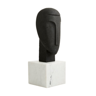 Isa Sculpture (9243)