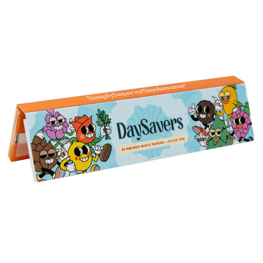 Display Box - DaySavers King Size White Rolling Papers with Filter Tips [26 Packs per Case, 32 Papers per Pack]