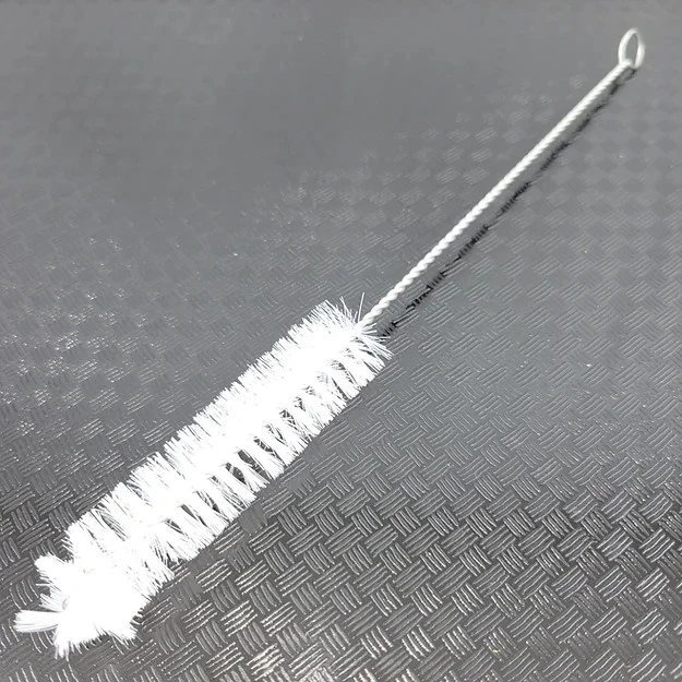 PRE-OWNED Preroll Press - Fill N' Fold Tube Brush Small (84mm/70mm)