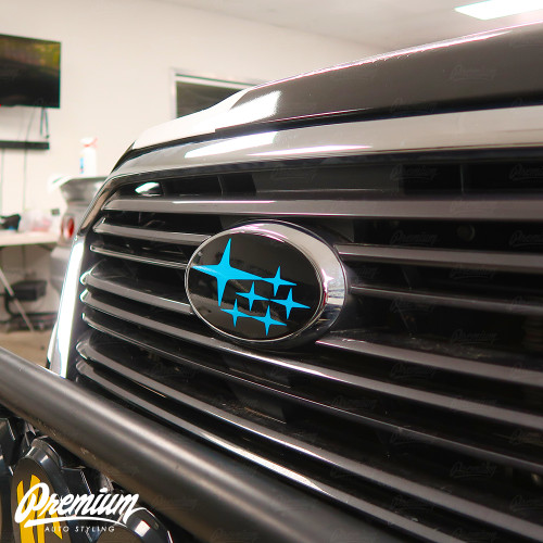 Front Emblem in Hyper Blue Front Emblem in Hyper Blue