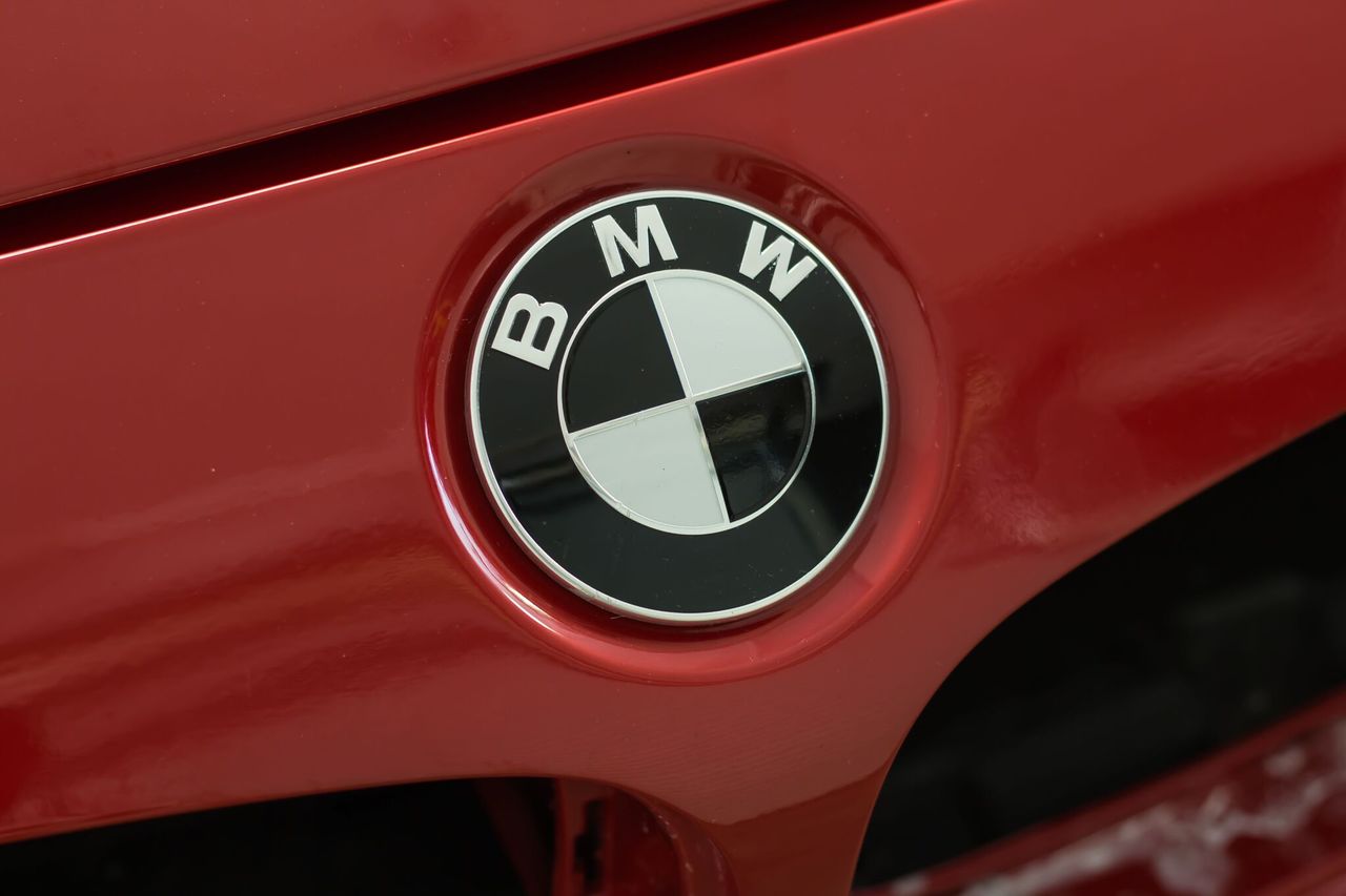 BMW Roundel UNIVERSAL Emblem Overlays Universal Kit