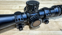 USED NIGHTFORCE C577 ATACR 5-25x56mm H59 with Rings A208