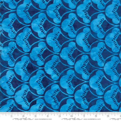 NNavy with Light Blue 'LAGOON' Scalloped Fan Print Batik Fabric - 27258-53 - Calypso