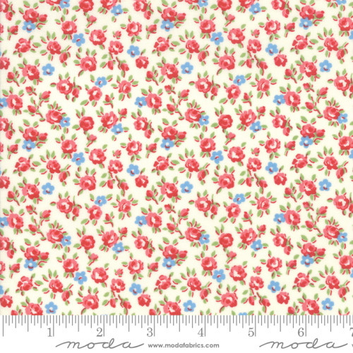 SMALL RED, GREEN & BLUE FLOWERS ON CREAM FABRIC - 21773-11