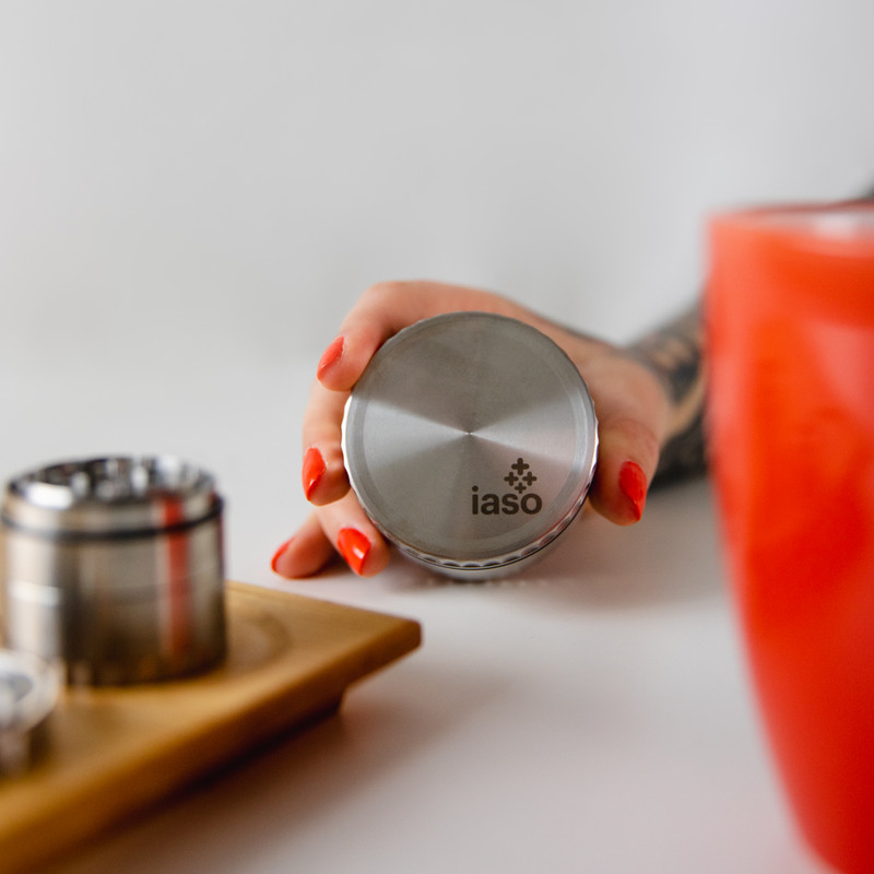 Stainless Steel Grinders vs Aluminum - Which is Actually Best?