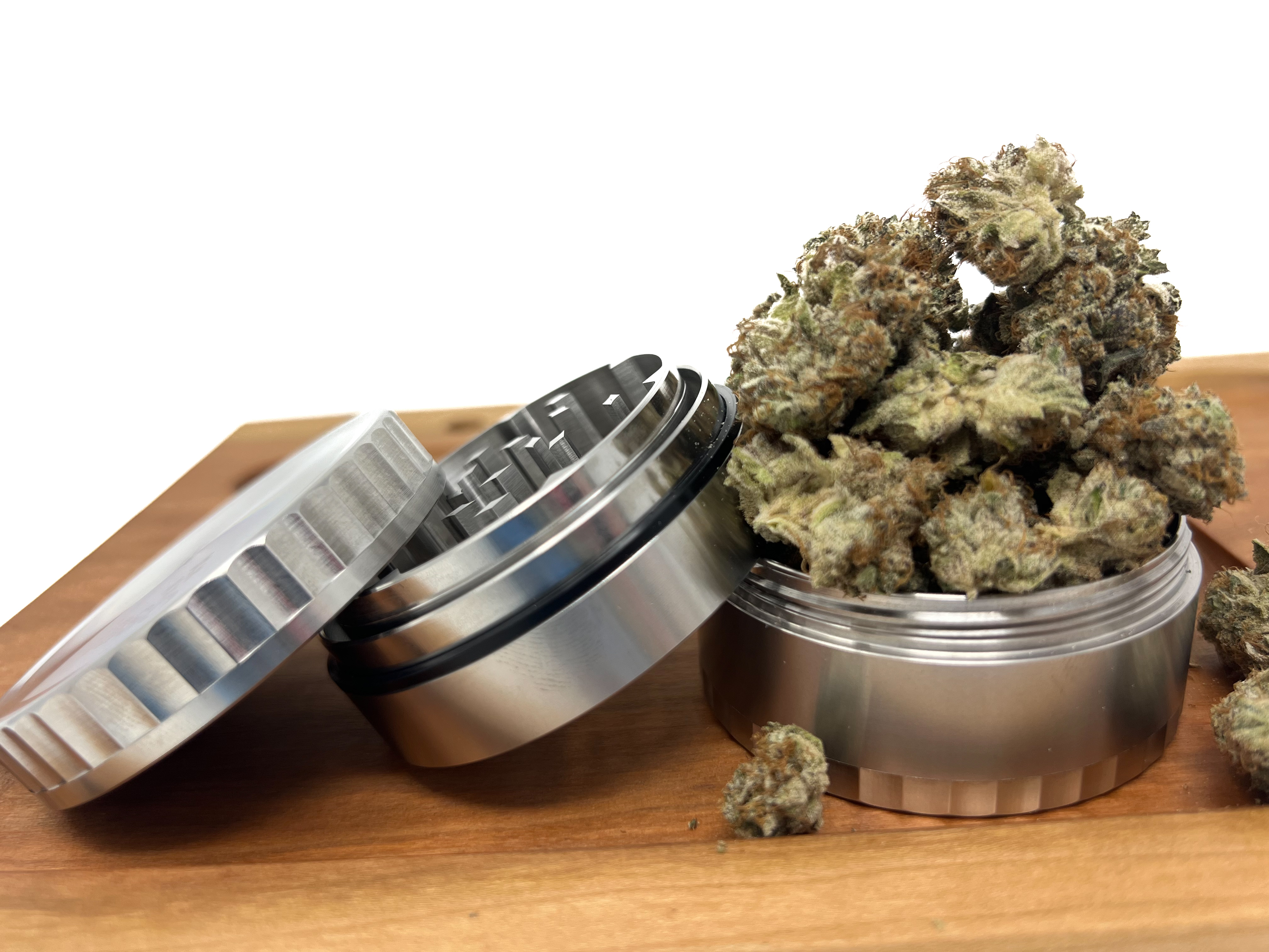 How Aluminum Grinders Could Be Contaminating Your Flower