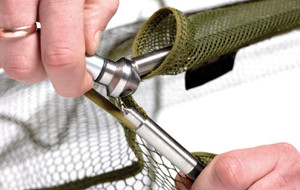 Trakker EQ Carbon Landing Net - Olive