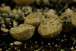Sticky Baits Manilla Shelflife Or Freezer Boilies Bulk Offer