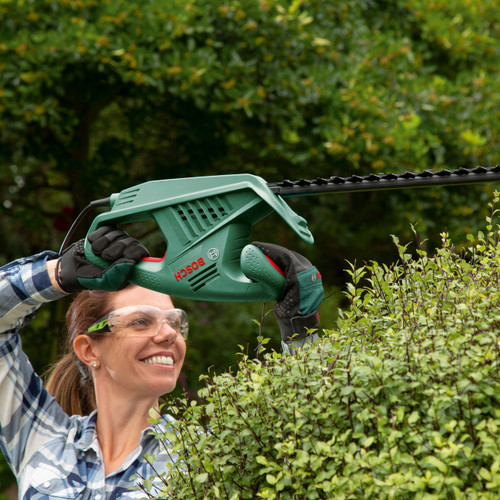 Bosch EasyHedgeCut 45 Corded Hedge Cutter (240V)