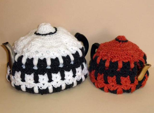 CMPATC054 - Kitten Tea Cosy