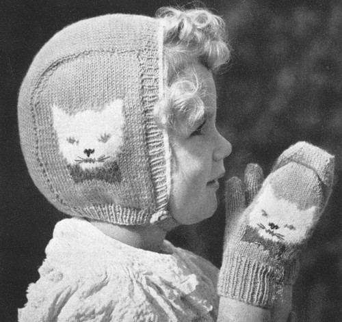 CMPATK004 Pussy Hood and Mittens