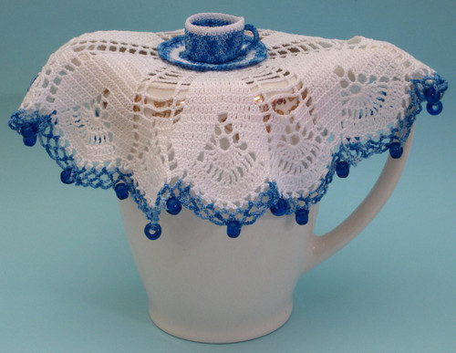 CMPATC079PDF Jug Cover with Cup and Saucer Centre