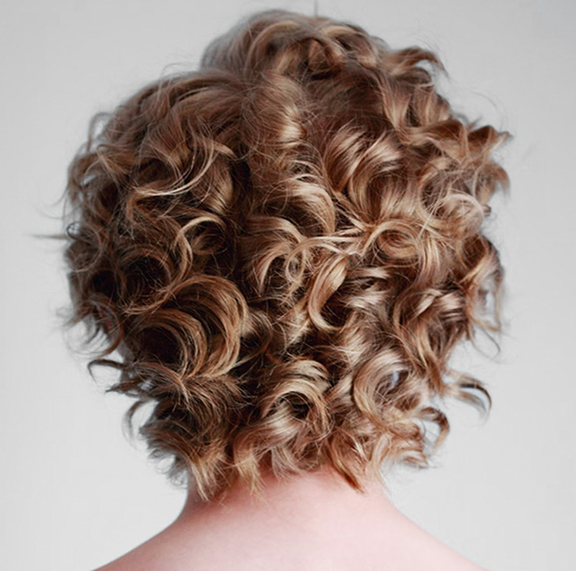 Curly Hair 101: The Ultimate Guide to Getting Gorgeous Curls