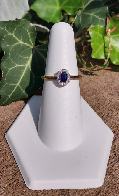 10K Yellow Gold Oval Sapphire & Diamond Ring 