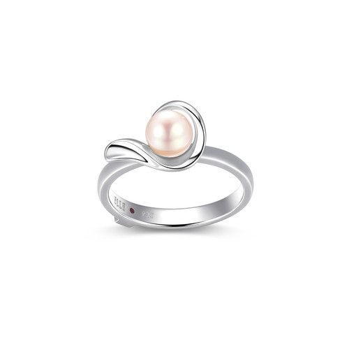 ELLE Pearl Swirl Ring