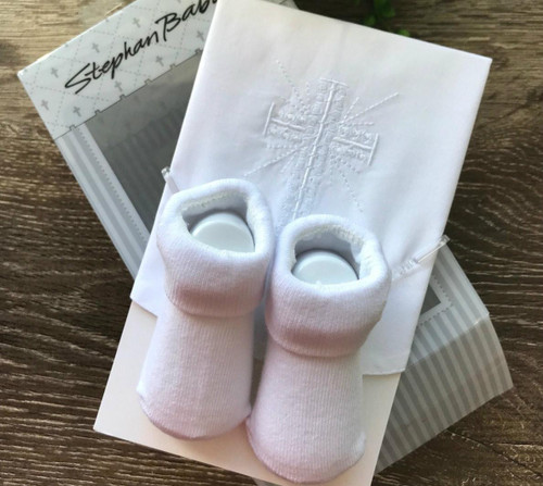 Embroidered Bib and Socks Set   Embroidered Bib and Socks Set