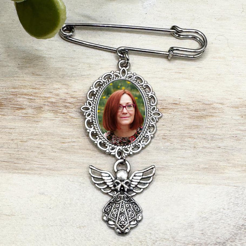  Memorial Angel Pin - Perfect for weddings 