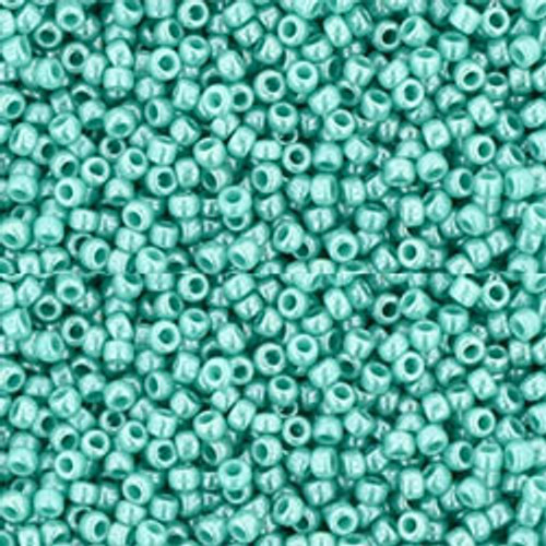 Toho 8/0 Round Seed Beads #132 OPAQUE LUSTERED TURQUOISE (2.5" tube)