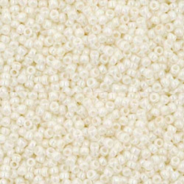 Toho ROUND 15/0 Seed Beads OPAQUE LUSTER NAVAJO WHITE (2.5" tube)