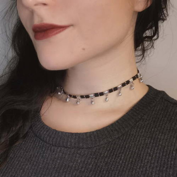 Squares and Drops Choker - Free Project