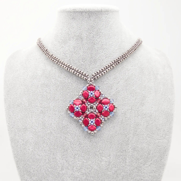 Quatrefoil Ginkgo Bead Necklace Tutorial