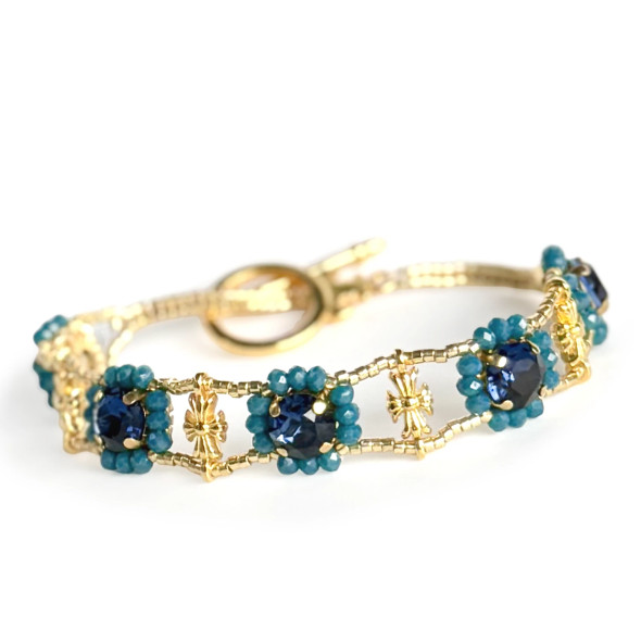 The Blooming Gateway Bracelet Tutorial by Sherry of The Little Beading Closet