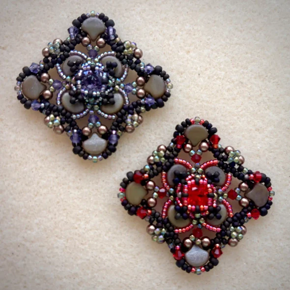Abundance Pendant Beading Tutorial by Jules & Rose