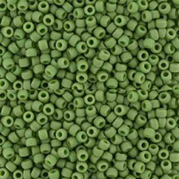 Toho ROUND 15/0 Seed Beads SEMI GLAZED CLOVER