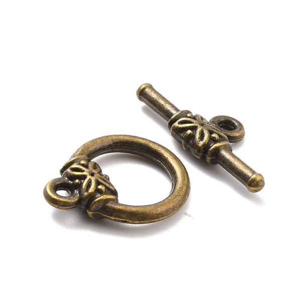 TOGGLE CLASP-Round Leaf 18mm Antique Bronze Plated