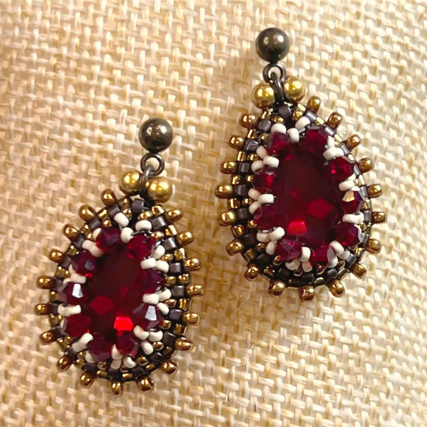 Reflections Tear Drop Earrings Tutorial by Bronzepony