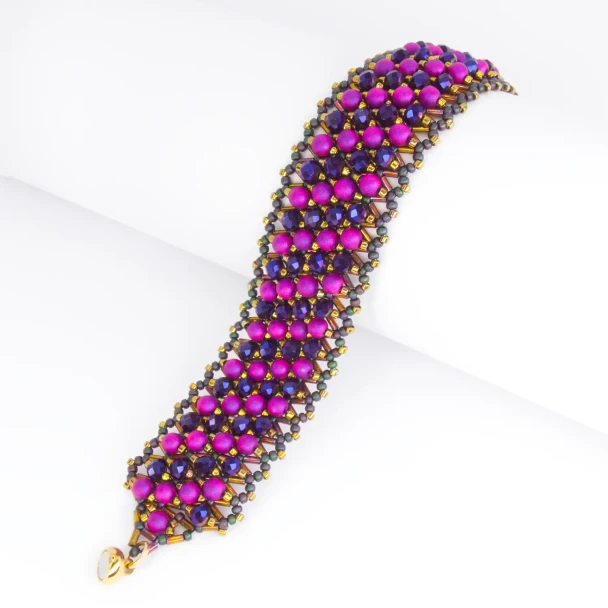 Bugle Capricho Bracelet Tutorial